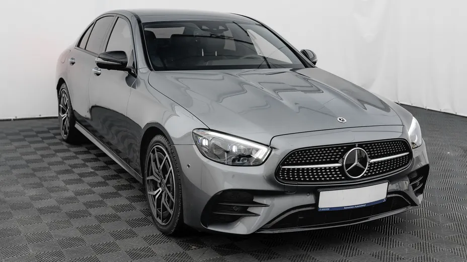 MERCEDES-BENZ E Klasa E 220 d 4-Matic AMG