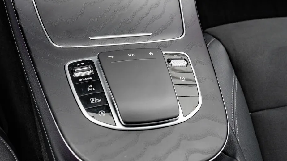 MERCEDES-BENZ E Klasa E 220 d 4-Matic AMG