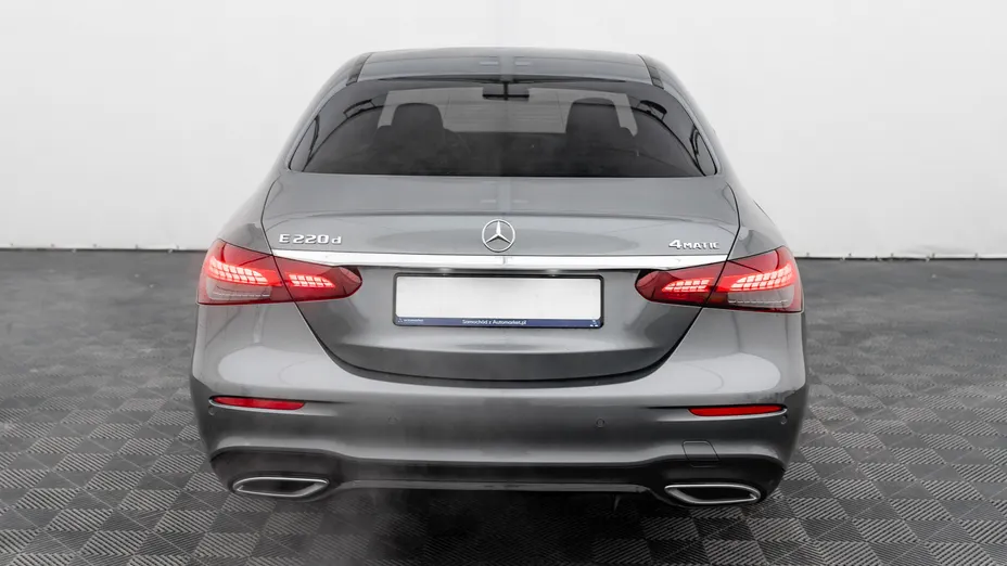 MERCEDES-BENZ E Klasa E 220 d 4-Matic AMG