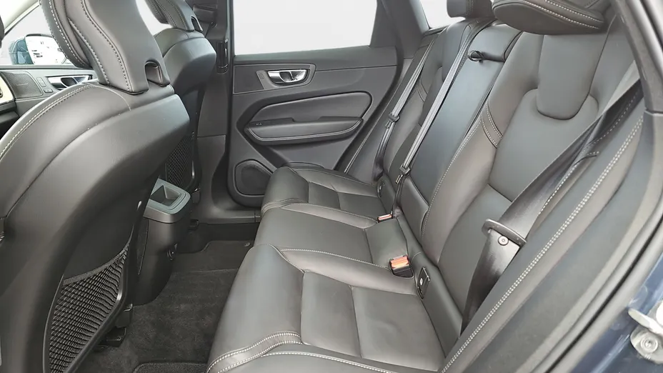 VOLVO XC60 XC60 B4 D AWD Inscription aut