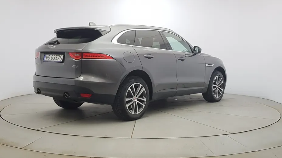 JAGUAR F-Pace F-Pace 2.0 i4D AWD Portfolio aut