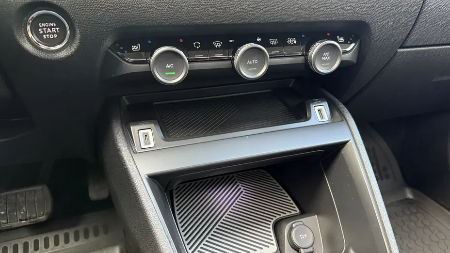 CITROEN C4 e-C4 EV136 50kWh Shine