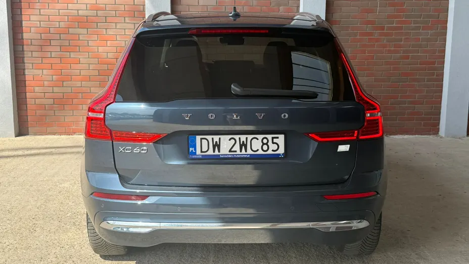 VOLVO XC60 XC60 T6 Plug-In Hybrid AWD Plus Bright aut