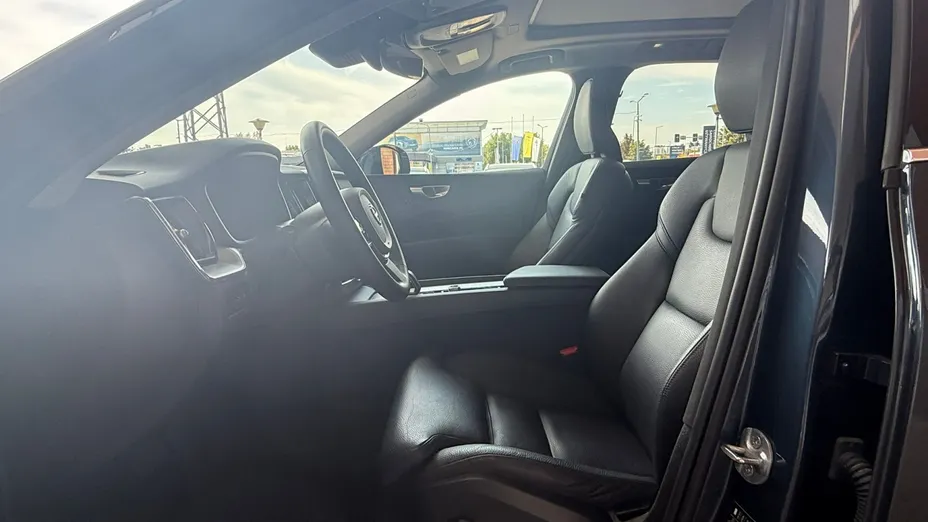 VOLVO XC60 XC60 T6 Plug-In Hybrid AWD Plus Bright aut