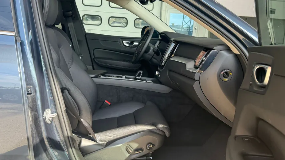 VOLVO XC60 XC60 T6 Plug-In Hybrid AWD Plus Bright aut