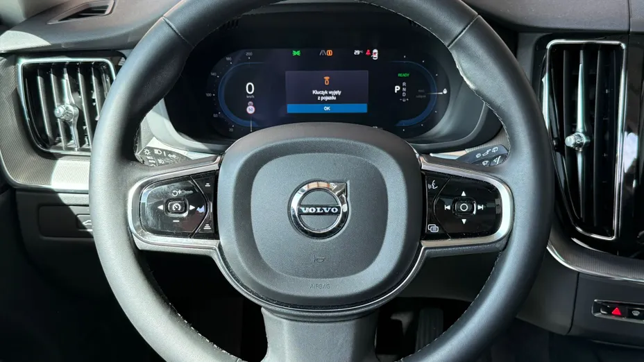 VOLVO XC60 XC60 T6 Plug-In Hybrid AWD Plus Bright aut