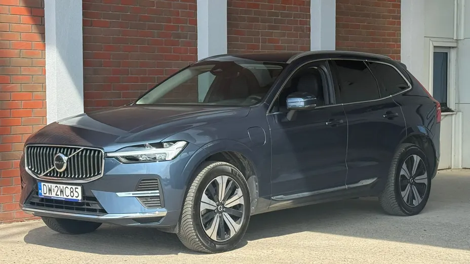 VOLVO XC60 XC60 T6 Plug-In Hybrid AWD Plus Bright aut