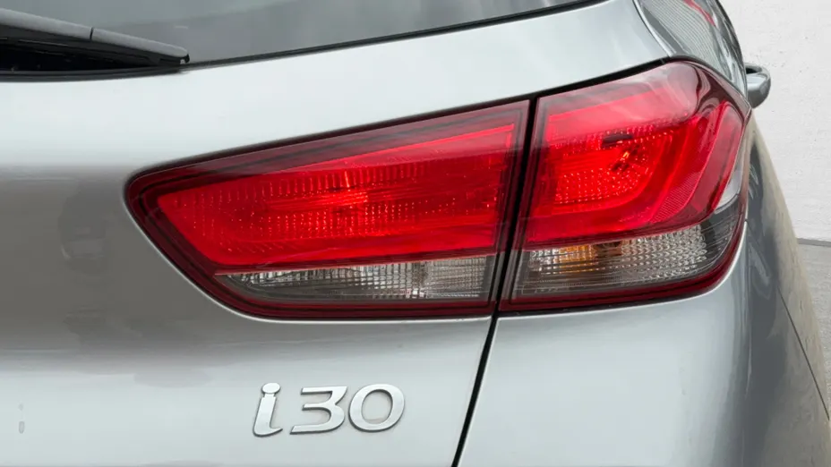 HYUNDAI i30 i30 1.5 DPI Smart