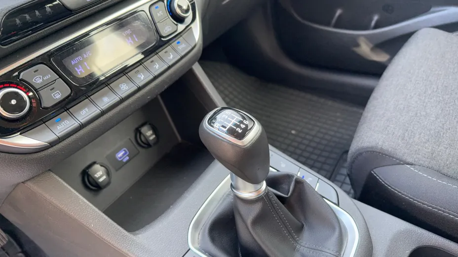 HYUNDAI i30 i30 1.5 DPI Smart