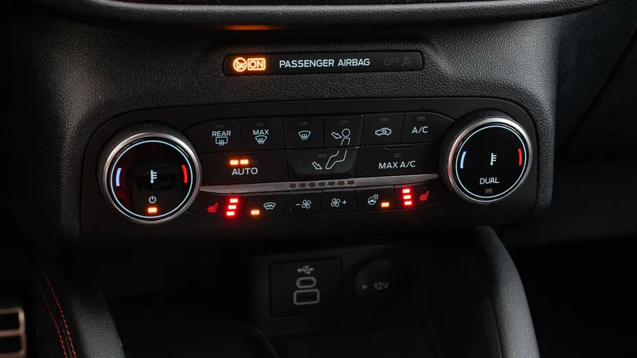 FORD Kuga Kuga 2.5 FHEV FWD Graphite Tech Edition e-CVT