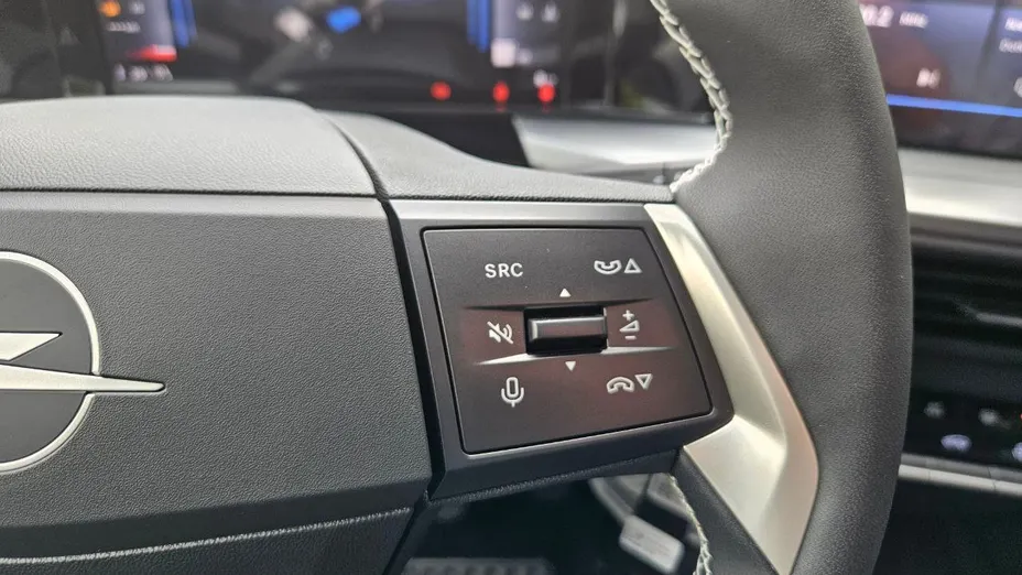 OPEL Frontera Frontera 1.2 T mHEV Edition eDTC6 Nowy