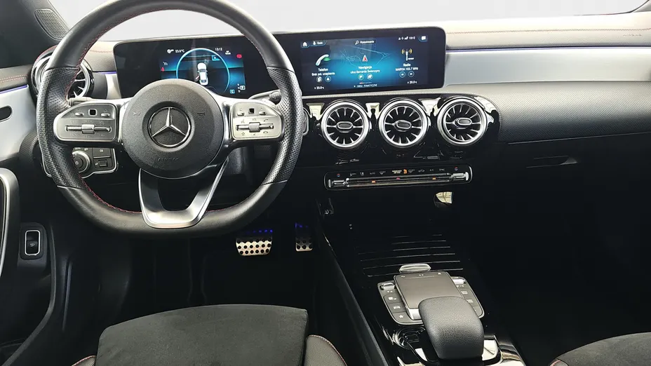 MERCEDES-BENZ CLA CLA 200 AMG Line 7G-DCT