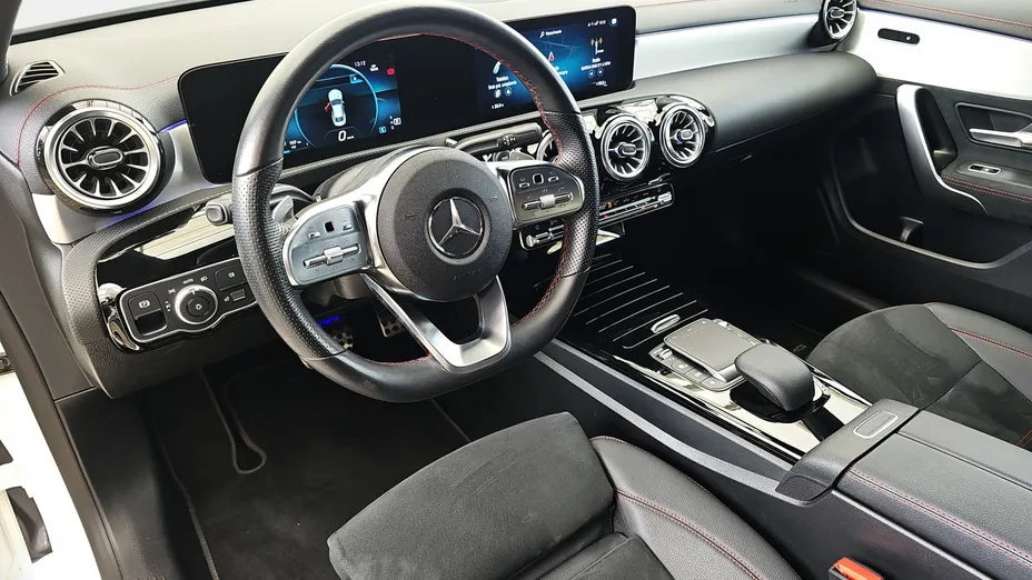 MERCEDES-BENZ CLA CLA 200 AMG Line 7G-DCT