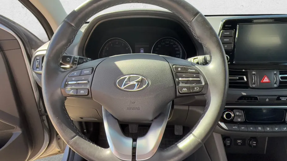 HYUNDAI i30 i30 1.5 DPI Smart