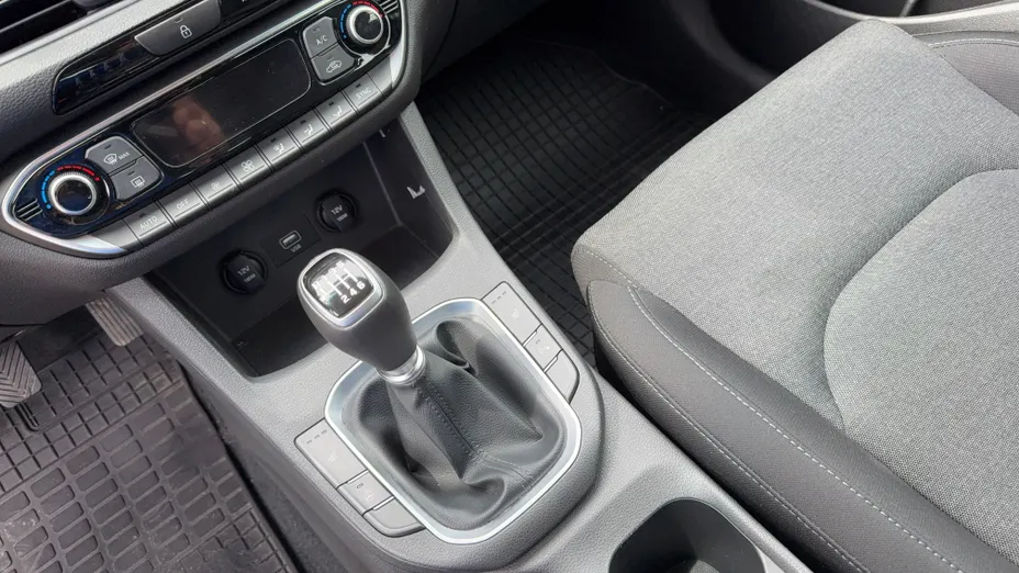 HYUNDAI i30 i30 1.5 DPI Smart