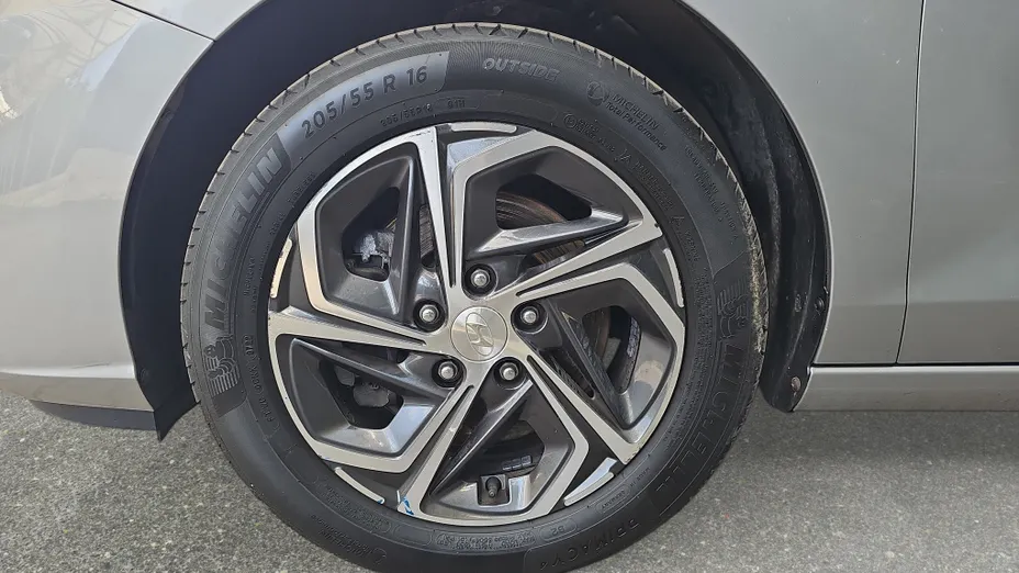 HYUNDAI i30 i30 1.5 DPI Smart