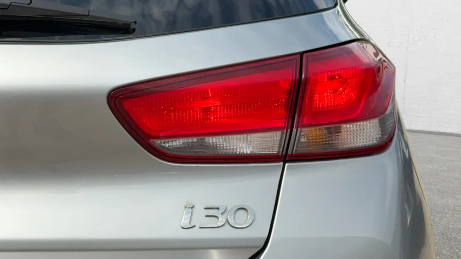 HYUNDAI i30 i30 1.5 DPI Smart