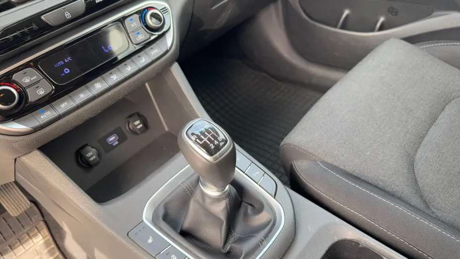 HYUNDAI i30 i30 1.5 DPI Smart
