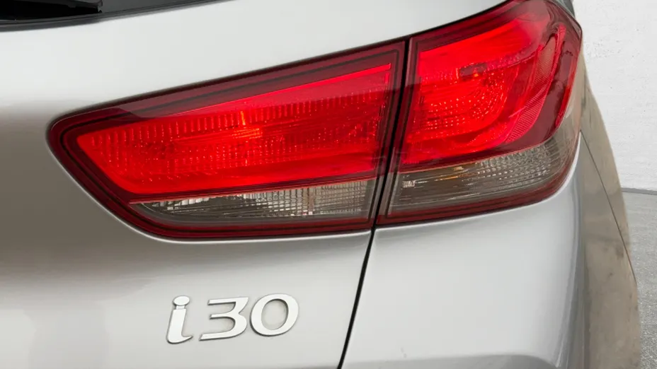 HYUNDAI i30 i30 1.5 DPI Comfort