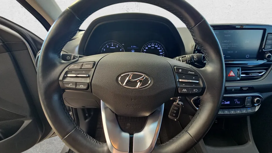 HYUNDAI i30 i30 1.5 DPI Smart