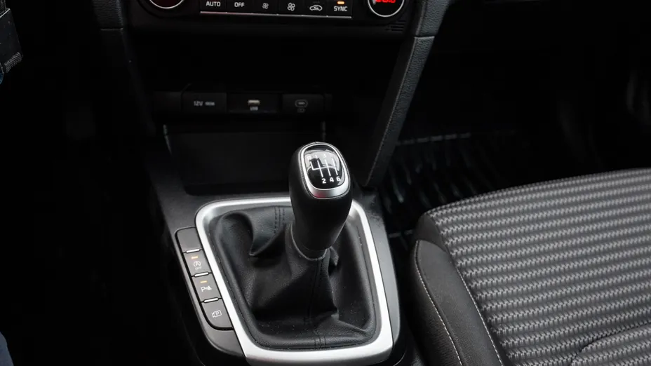 KIA Cee'd Ceed 1.5 T-GDI M