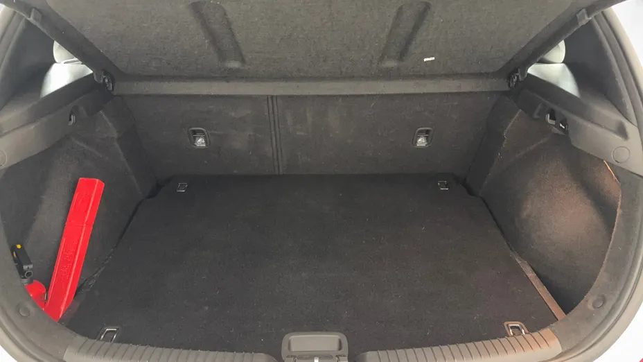 HYUNDAI i30 i30 1.4 Classic +