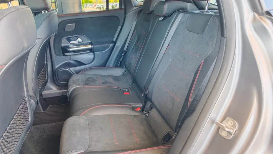 MERCEDES-BENZ GLA GLA 250 4-Matic AMG Line