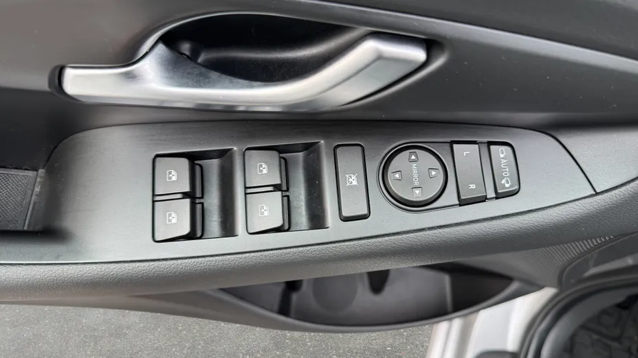 HYUNDAI i30 i30 1.5 DPI Smart