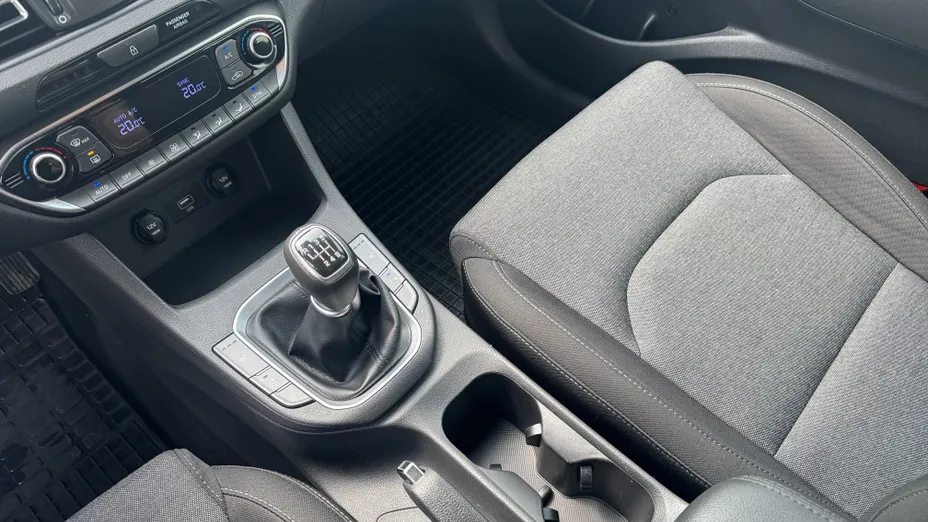 HYUNDAI i30 i30 1.5 DPI Smart