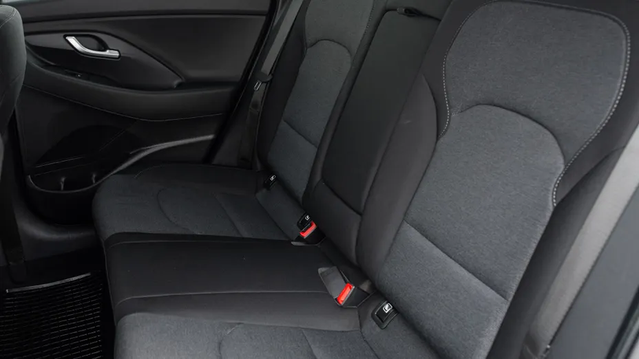 HYUNDAI i30 i30 1.5 DPI Smart
