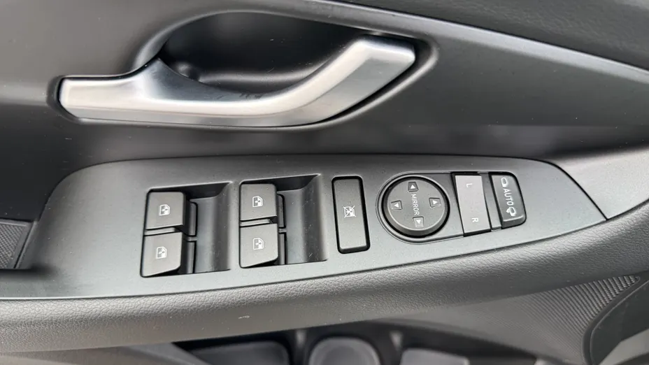 HYUNDAI i30 i30 1.5 DPI Smart