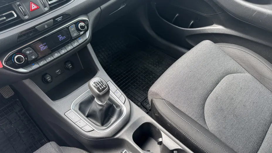 HYUNDAI i30 i30 1.5 DPI Smart
