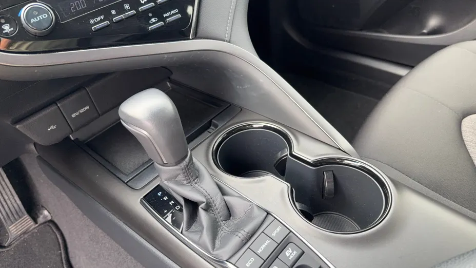 TOYOTA Camry Camry 2.5 Hybrid Comfort CVT