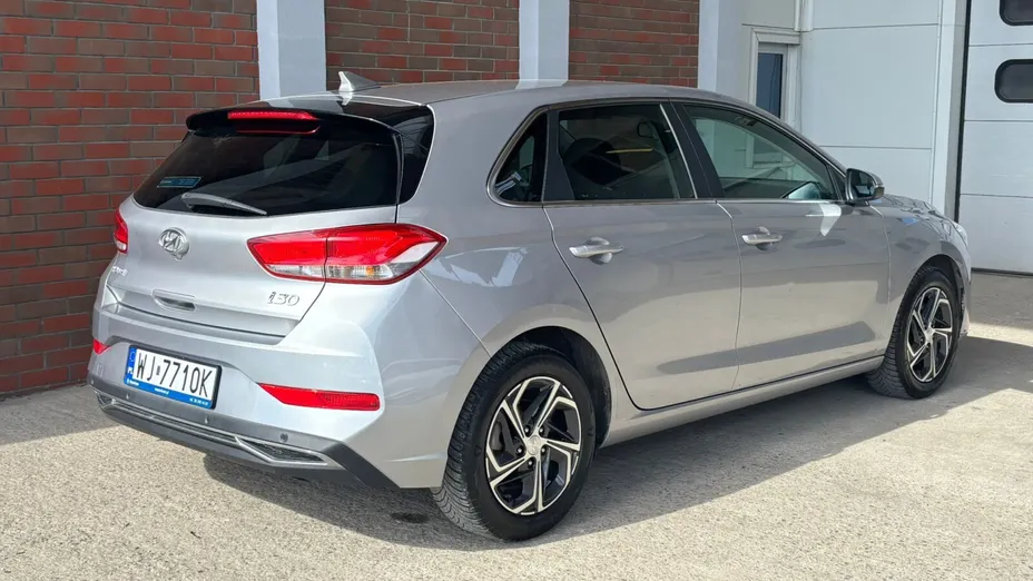 HYUNDAI i30 i30 1.5 DPI Smart