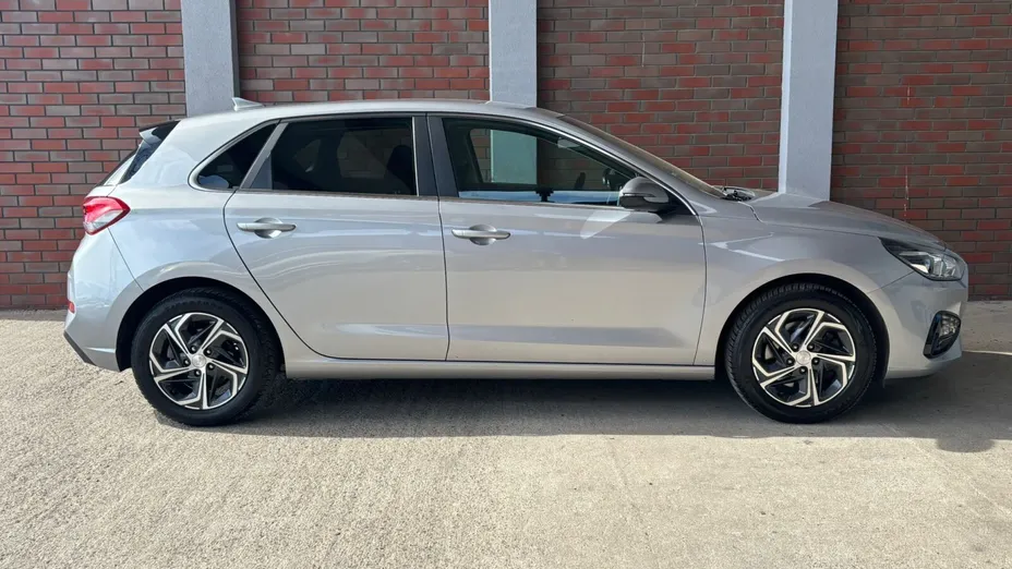 HYUNDAI i30 i30 1.5 DPI Smart