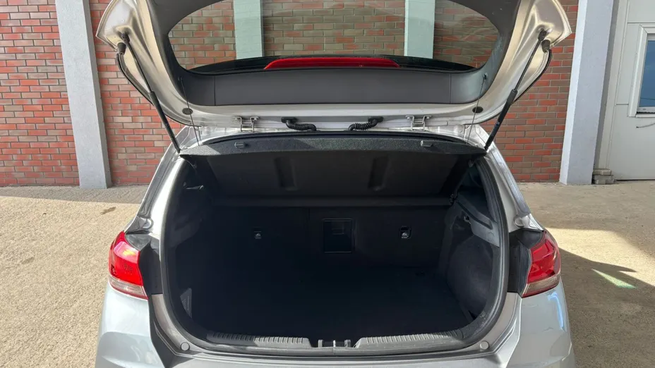 HYUNDAI i30 i30 1.5 DPI Smart