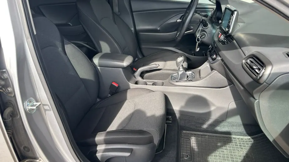 HYUNDAI i30 i30 1.5 DPI Smart
