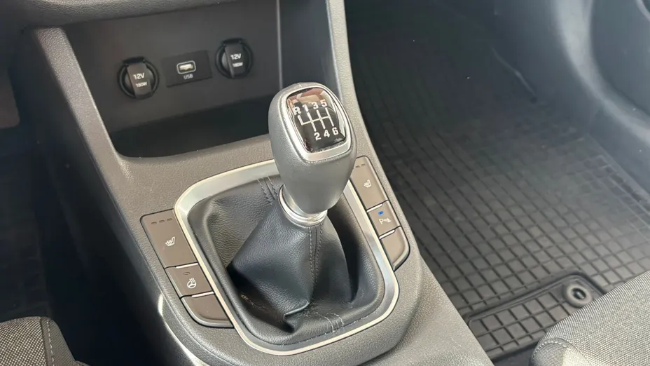 HYUNDAI i30 i30 1.5 DPI Smart