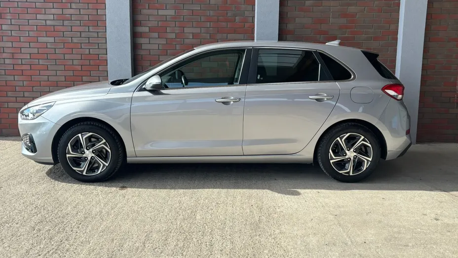 HYUNDAI i30 i30 1.5 DPI Smart