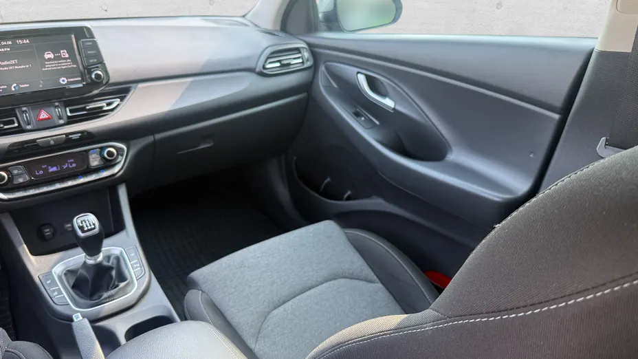 HYUNDAI i30 i30 1.5 DPI Smart