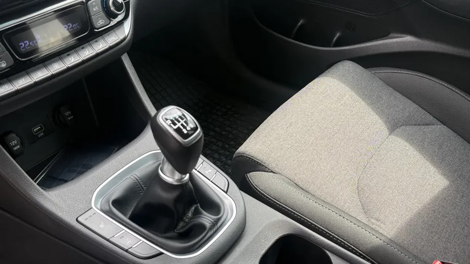 HYUNDAI i30 i30 1.5 DPI Smart