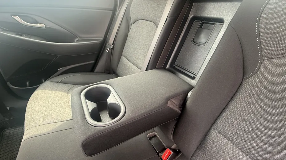 HYUNDAI i30 i30 1.5 DPI Smart
