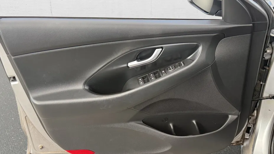 HYUNDAI i30 i30 1.5 T-GDI 48V Smart