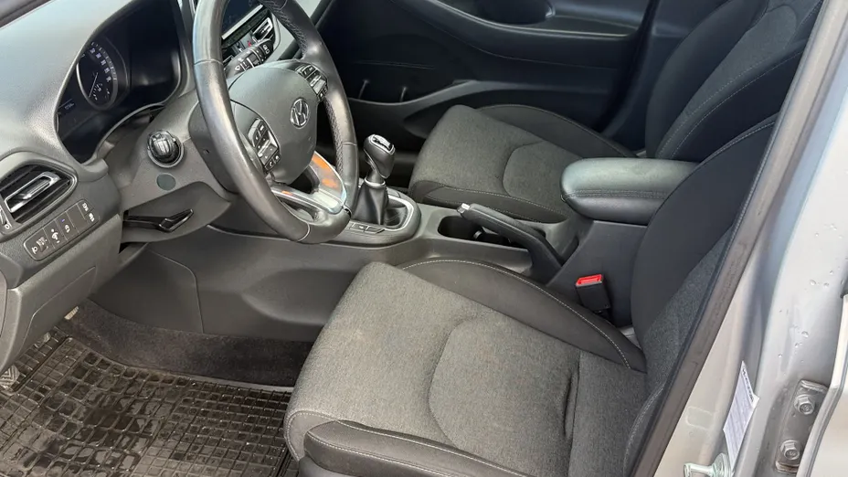 HYUNDAI i30 i30 1.5 T-GDI 48V Smart