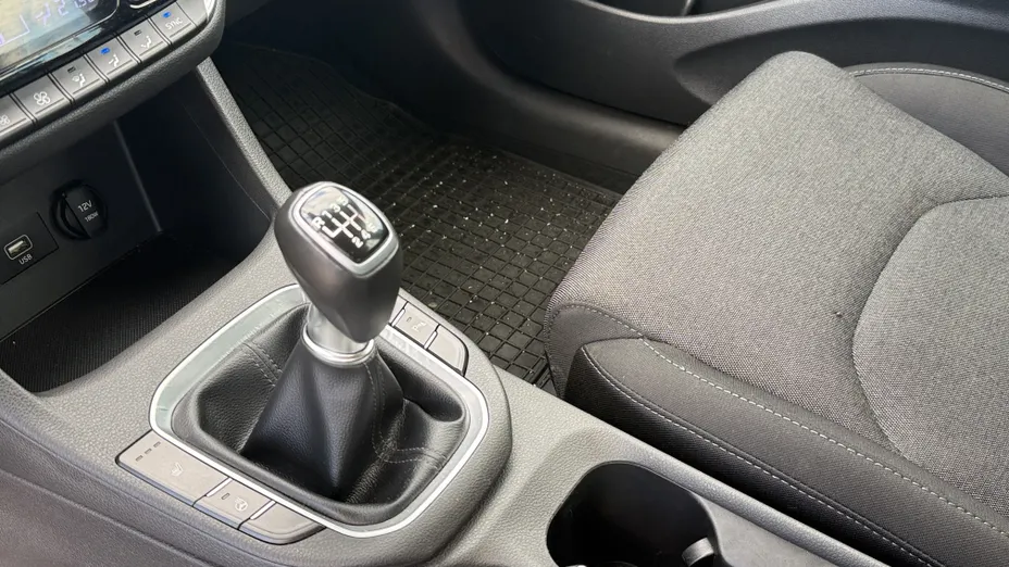 HYUNDAI i30 i30 1.5 T-GDI 48V Smart