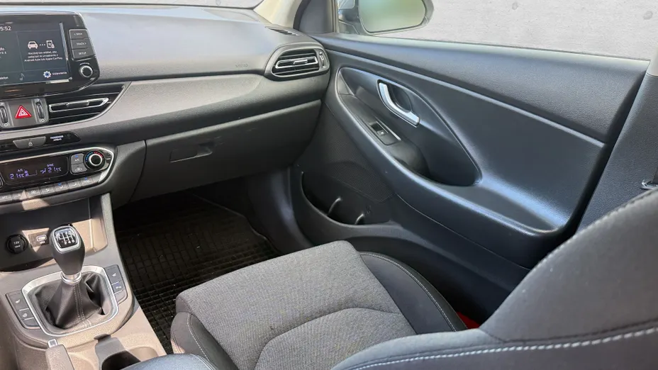 HYUNDAI i30 i30 1.5 T-GDI 48V Smart