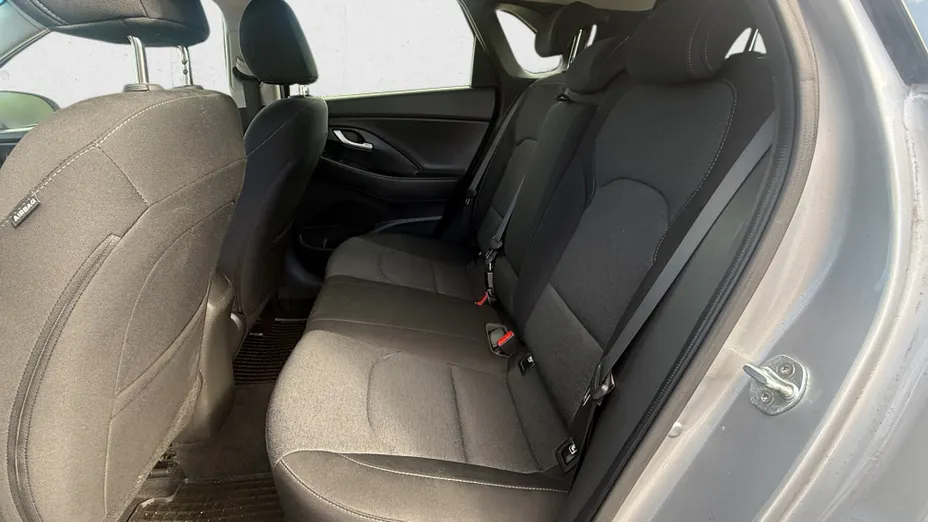 HYUNDAI i30 i30 1.5 T-GDI 48V Smart