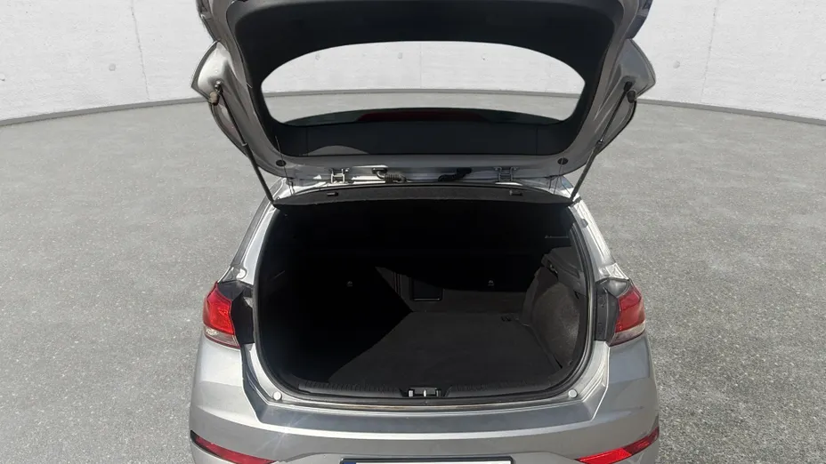 HYUNDAI i30 i30 1.5 T-GDI 48V Smart