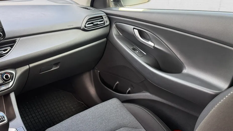 HYUNDAI i30 i30 1.5 DPI Smart