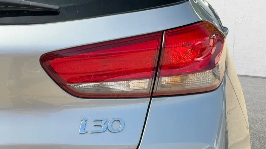 HYUNDAI i30 i30 1.5 DPI Smart